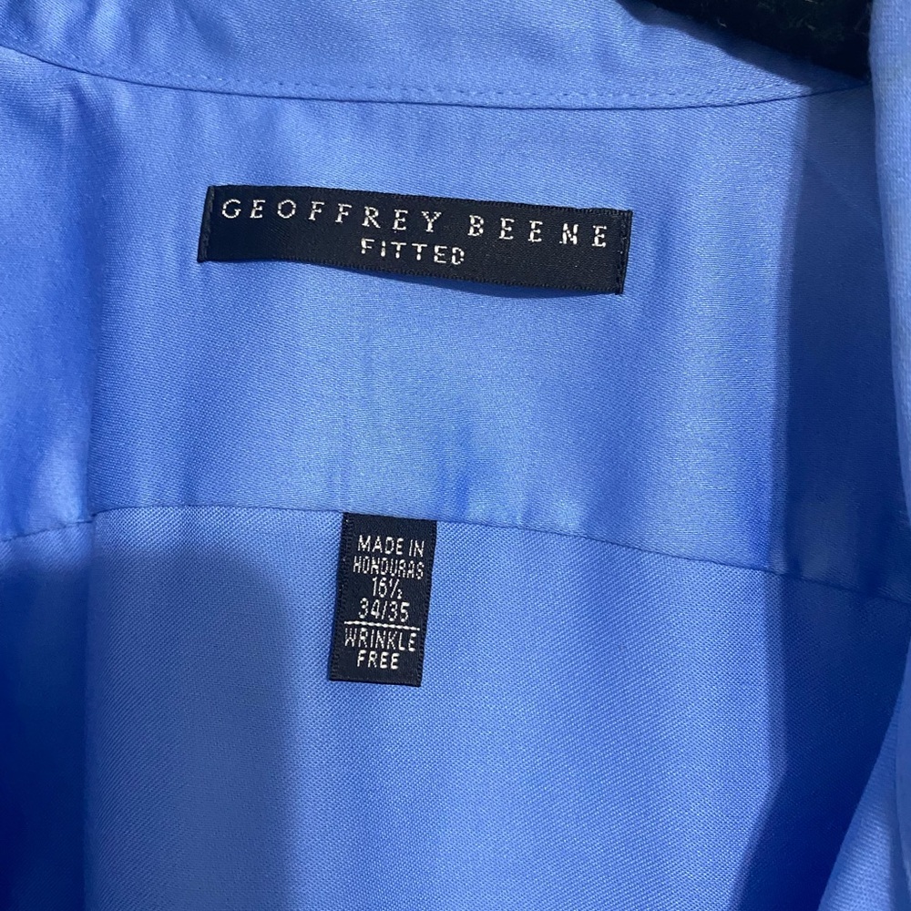 Blue Wrinkle Free mens dress shirt.